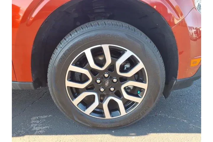 $23497 : Ford Maverick 2022 Lariat 4d image 9