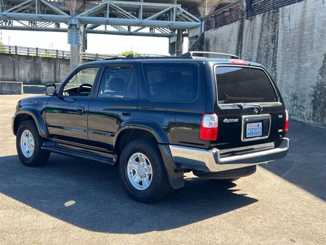 $12988 : 2002 4Runner SR5 image 5