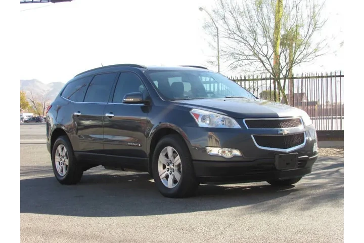 $7540 : 2009 Traverse LT image 2