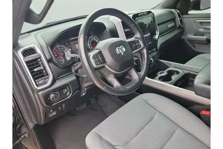 $26998 : Ram 1500 2021 4x4 Big Horn 4 image 10