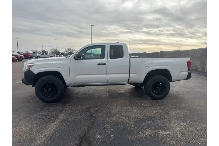 $24982 : Toyota Tacoma 2021 4x2 SR 4d image 4