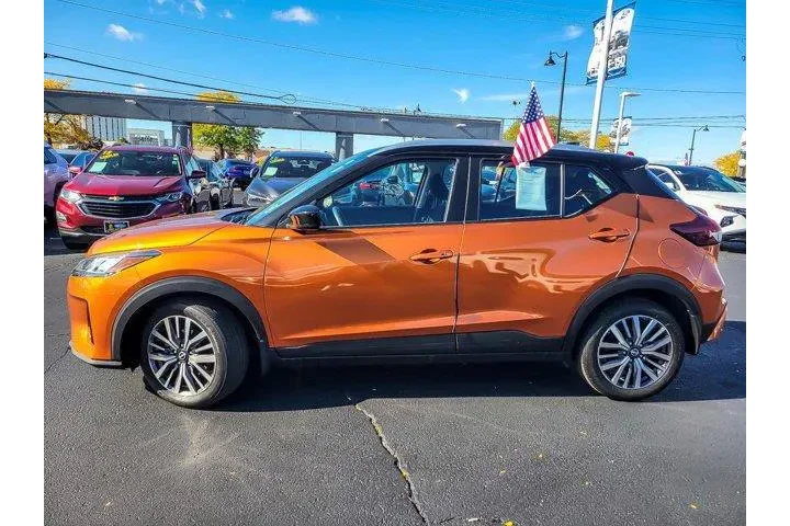 $21850 : Nissan Kicks 2023 SV 4dr Cro image 6
