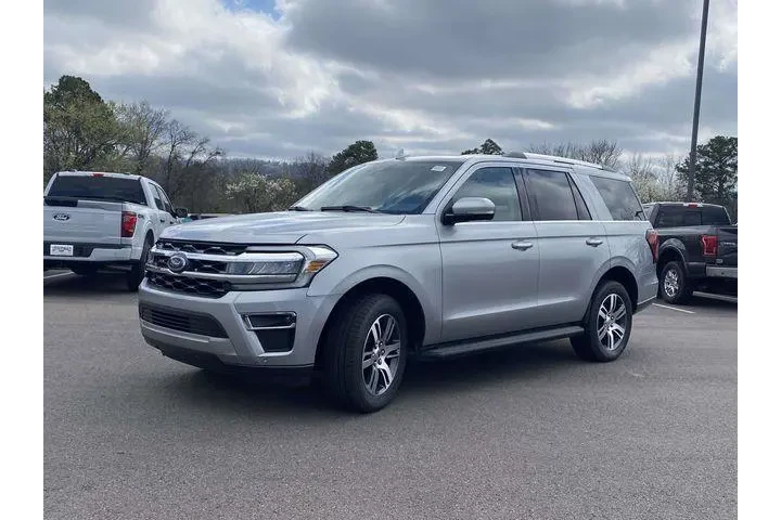 $38460 : Ford Expedition 2024 4x2 Lim image 8