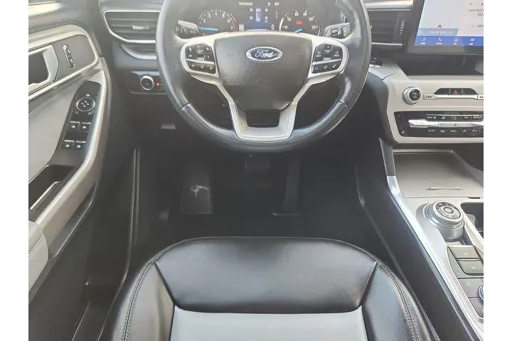 $32990 : Ford Explorer 2023 AWD XLT 4 image 9