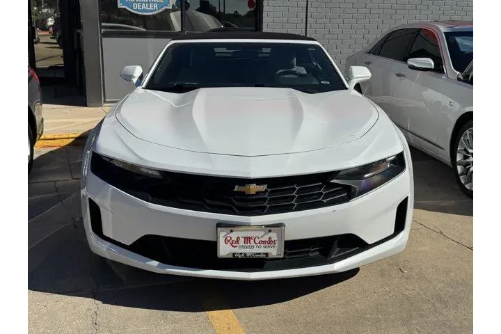 $24736 : Chevrolet Camaro 2023 LT 2dr image 4