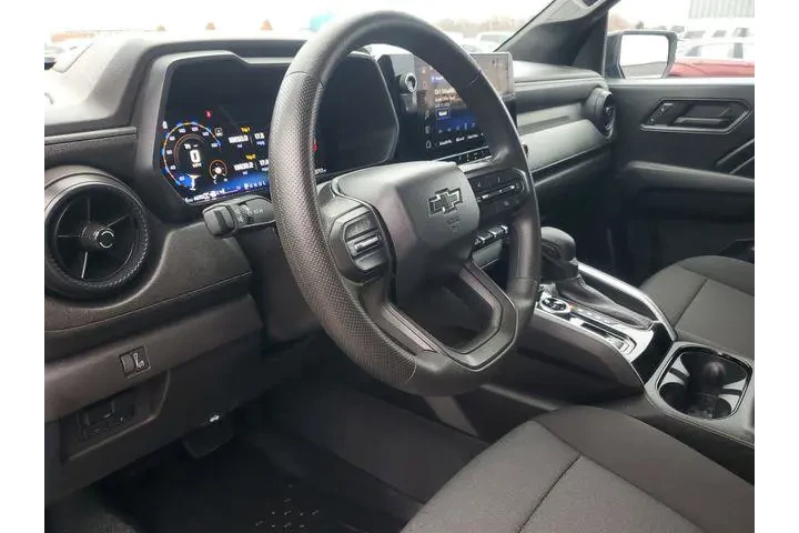 $35900 : Chevrolet Colorado 2024 4x4 image 10