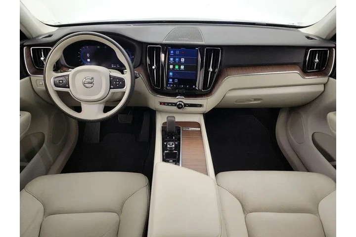 $31998 : Volvo XC60 Recharge 2022 eAW image 9