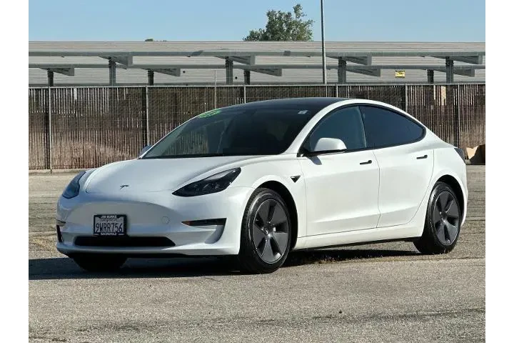 $25420 : Tesla Model 3 2023 4dr Sedan image 7