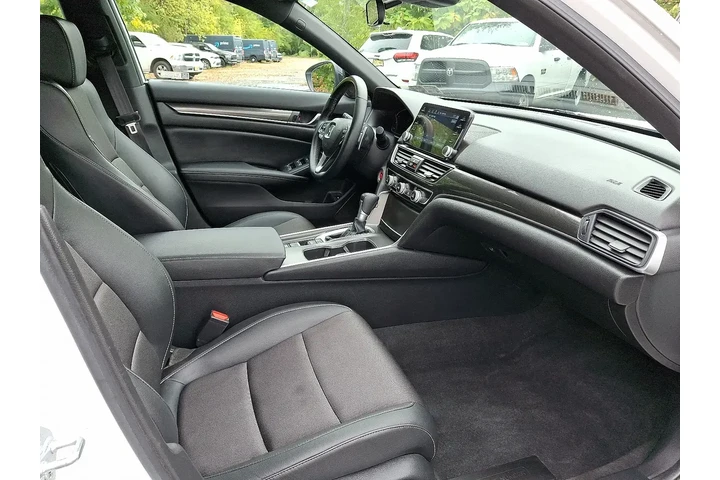 $22299 : Honda Accord 2022 Sport 4dr image 10