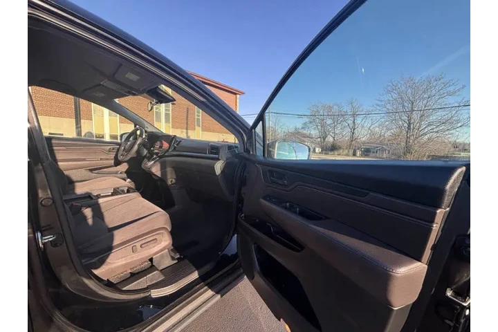 $16999 : 2019 Odyssey EX image 9