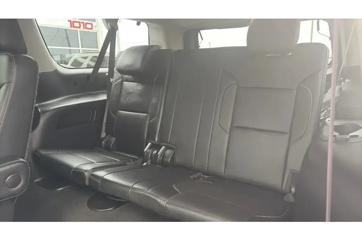 $24995 : 2017 SUBURBAN image 2