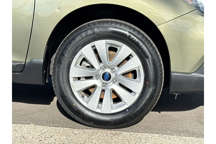 $15997 : Subaru Outback 2018 AWD 2.5i image 4