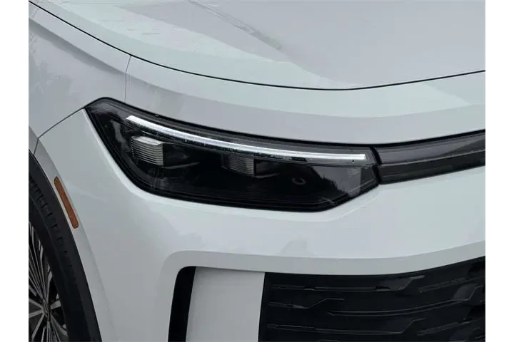 $28950 : Volkswagen Tiguan 2025 AWD S image 8