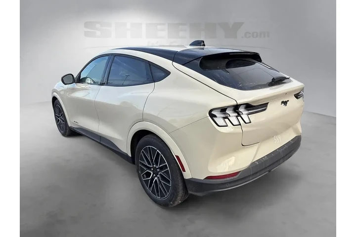 $38995 : Ford Mustang Mach-E 2025 AWD image 4