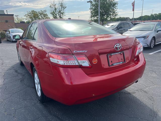 $8995 : PRE-OWNED 2011 TOYOTA CAMRY LE image 5