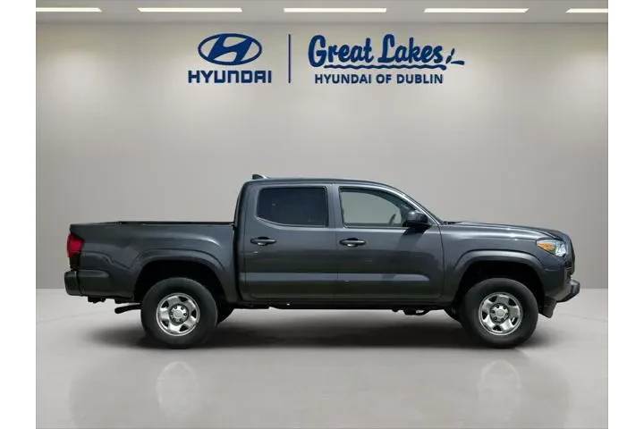 $30766 : Toyota Tacoma 2022 4x4 SR V6 image 6
