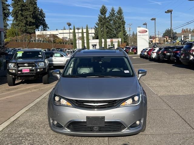 $26490 : 2018  Pacifica Hybrid Limited image 9