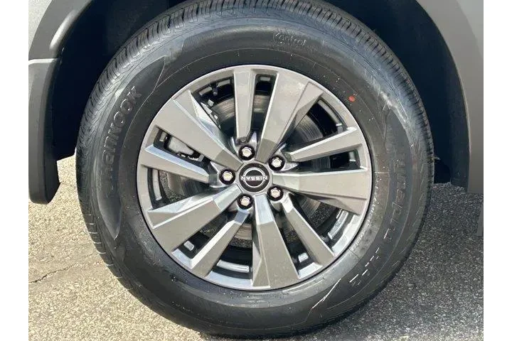 $38170 : Nissan Pathfinder 2025 S 4dr image 7