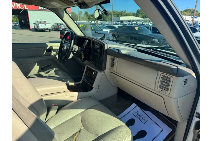 $4450 : 2005 Escalade 4dr AWD image 9