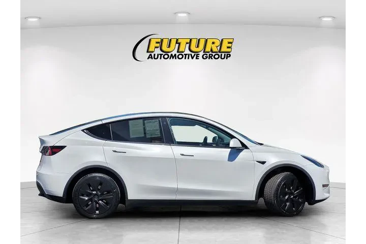 $34788 : Tesla Model Y 2023 AWD Long image 9