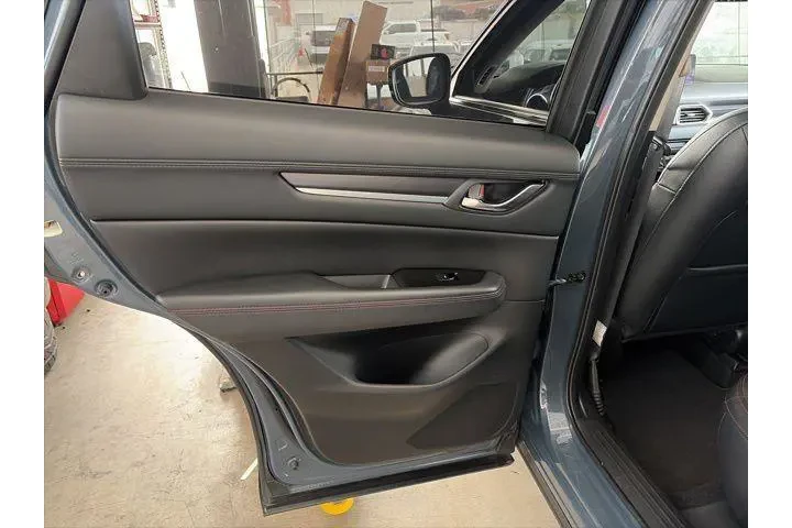 $25391 : Mazda CX-5 2021 Carbon Editi image 8