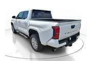 $32991 : Toyota Tacoma 2024 4x2 SR5 4 thumbnail