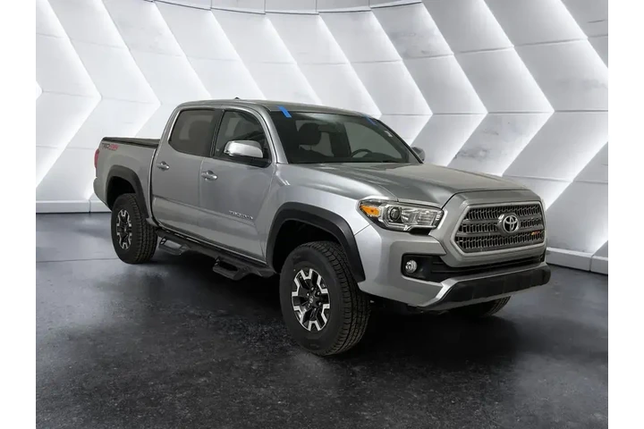 $29551 : Toyota Tacoma 2016 4x4 SR V6 image 1
