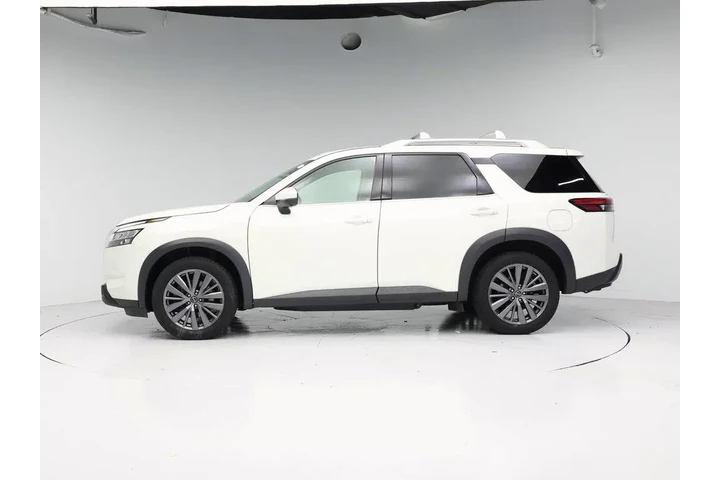$30998 : Nissan Pathfinder 2023 AWD S image 3
