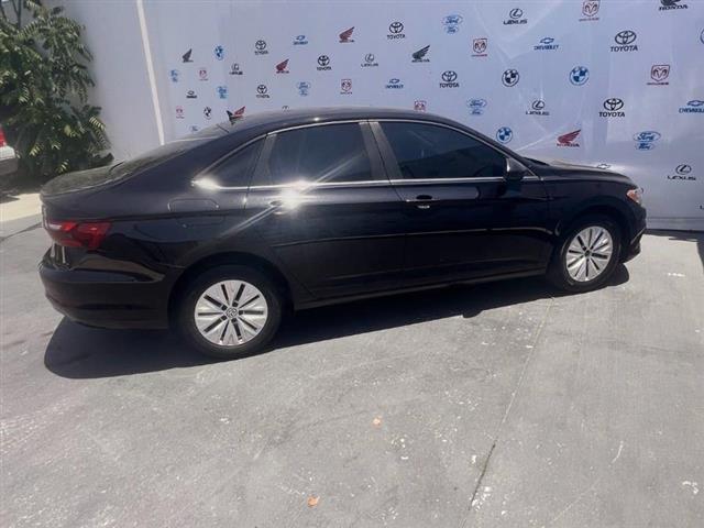 $16995 : Used 2020 Jetta S Auto w/SULE image 2