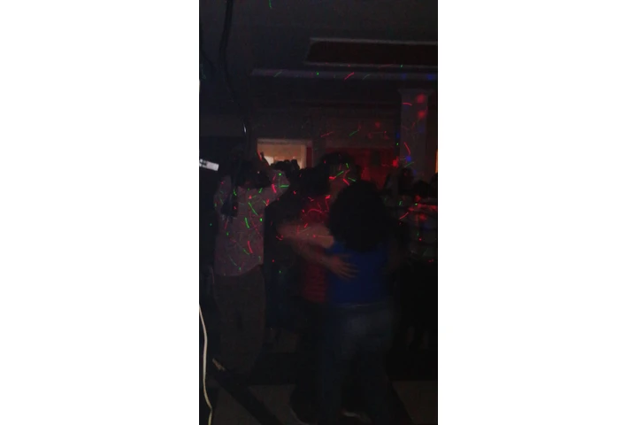 alquiler de sonido luces djs image 5