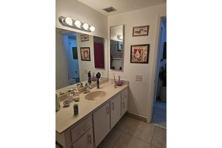 $900 : Rento habitacion grande image 2