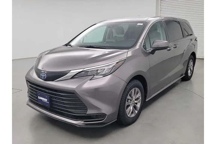 $34998 : Toyota Sienna 2024 LE 8-Pass image 3