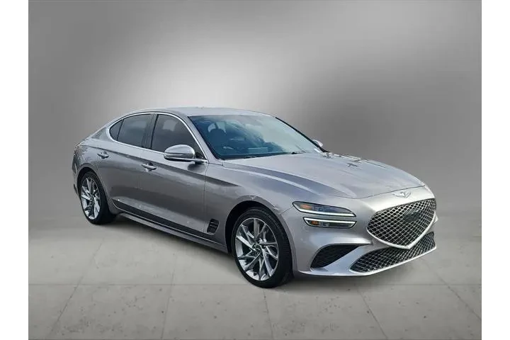 $20900 : Genesis G70 2022 2.0T 4dr Se image 2