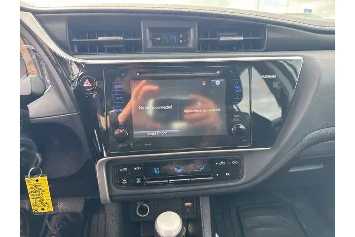 $10194 : Toyota Corolla 2017 LE 4dr S image 6