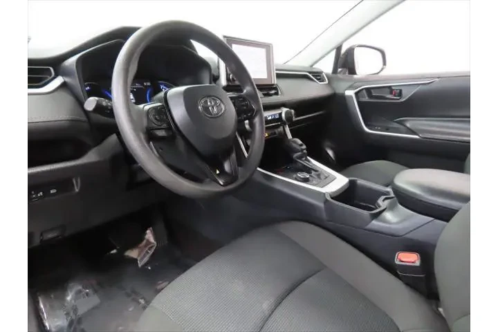 $31936 : Toyota RAV4 Hybrid 2025 AWD image 8
