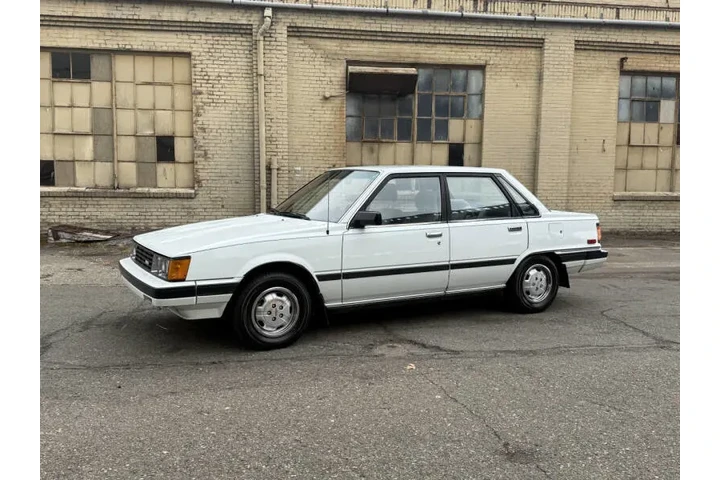 $4488 : 1984 Camry LE image 5
