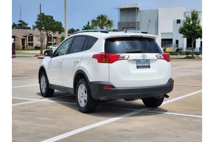 $13966 : Toyota RAV4 2015 LE 4dr SUV image 7