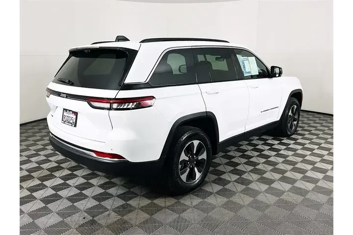 $39900 : Jeep Grand Cherokee 2025 4x4 image 7