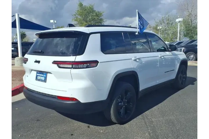 $31780 : Jeep Grand Cherokee L 2023 4 image 4