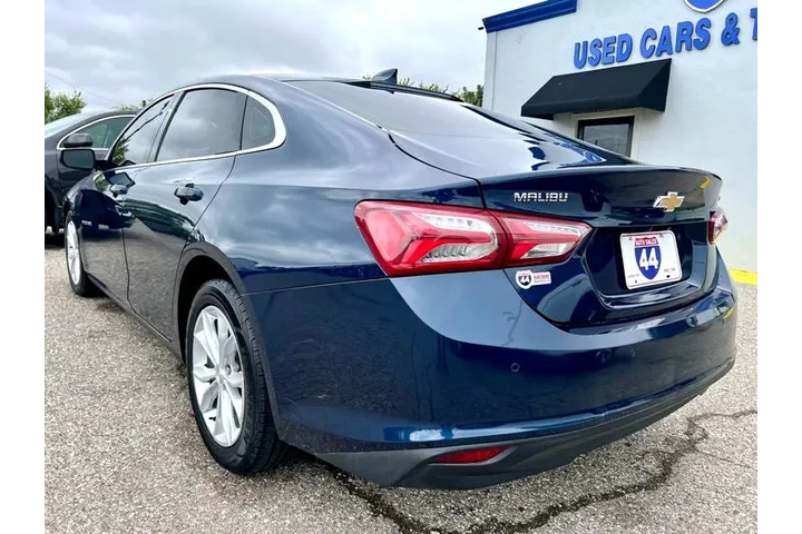$19995 : 2022 Malibu LT image 5