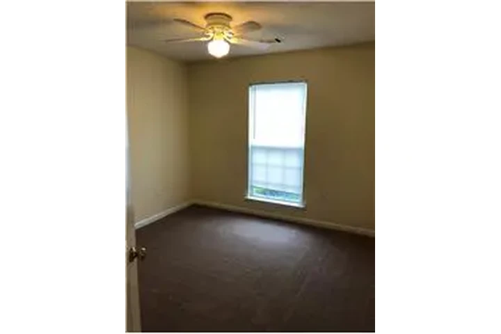 $2400 : Rental property with 4 bedro image 10