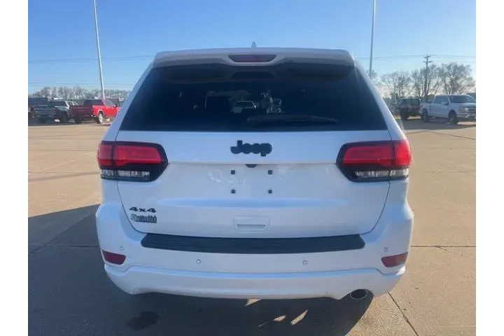 $25998 : Jeep Grand Cherokee 2020 4x4 image 4