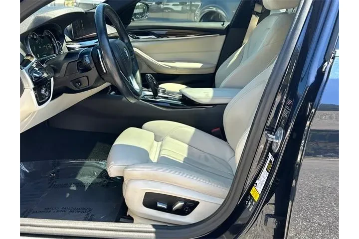 $20798 : BMW 5 Series 2019 AWD 530i x image 9