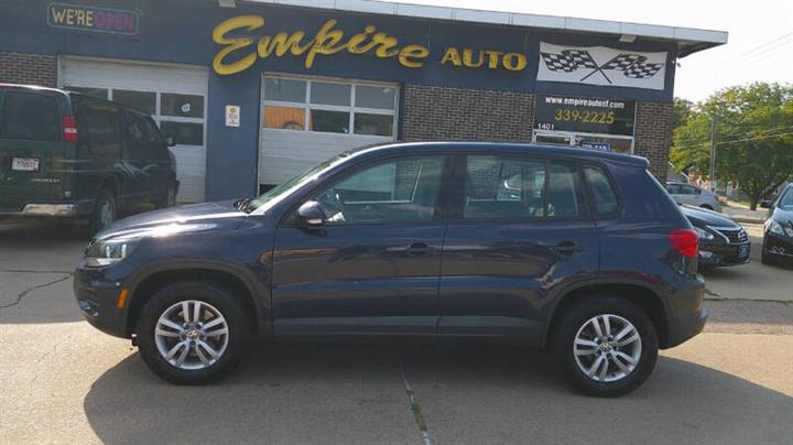 $10999 : 2013 Tiguan S image 2