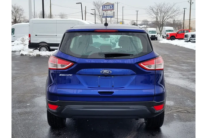 $11595 : Ford Escape 2016 S 4dr SUV image 5