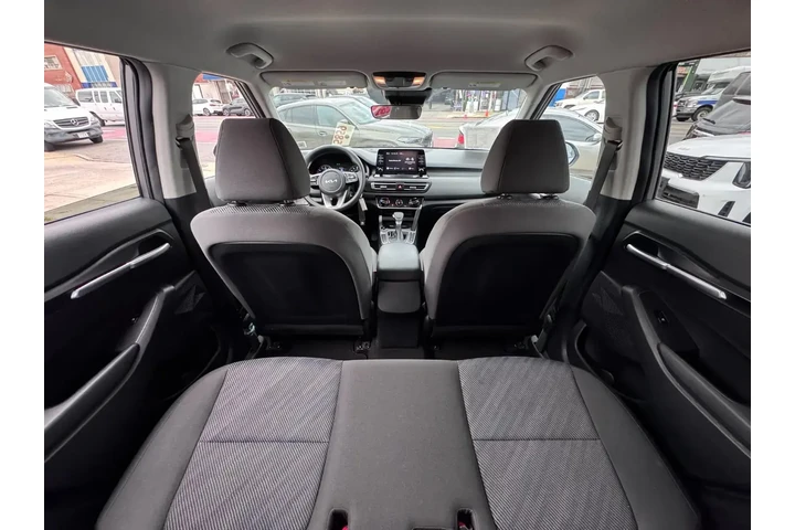 $16895 : Kia Seltos 2023 AWD LX 4dr S image 9