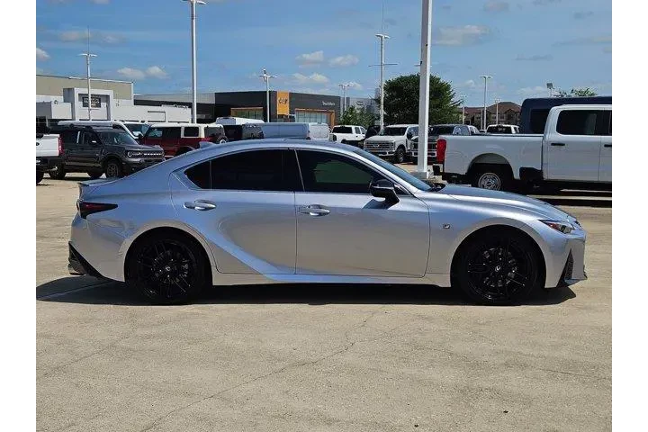 $38224 : Lexus IS 350 2022 F SPORT 4d image 2