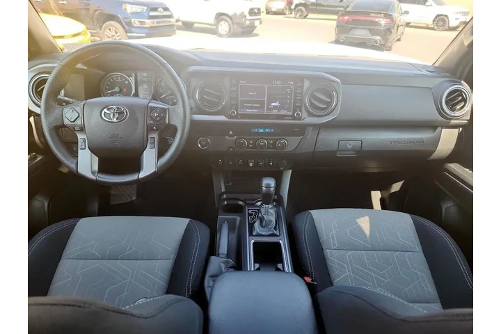 $31998 : Toyota Tacoma 2021 4x2 TRD O image 8