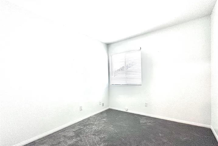 $2200 : HOUSE RENT IN SAN DIEGO CA image 5