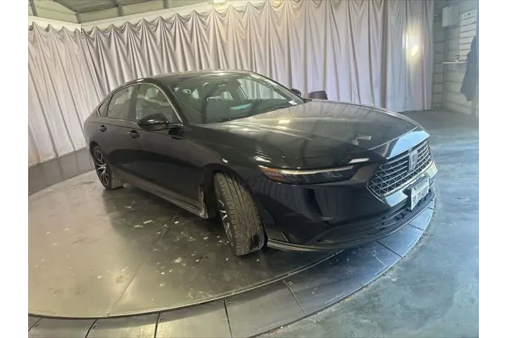 $28995 : Honda Accord Hybrid 2023 Spo image 3